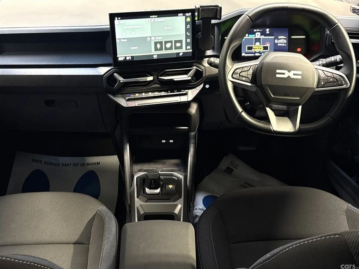 Dacia Duster SUV, Petrol Hybrid, 2026, Grey