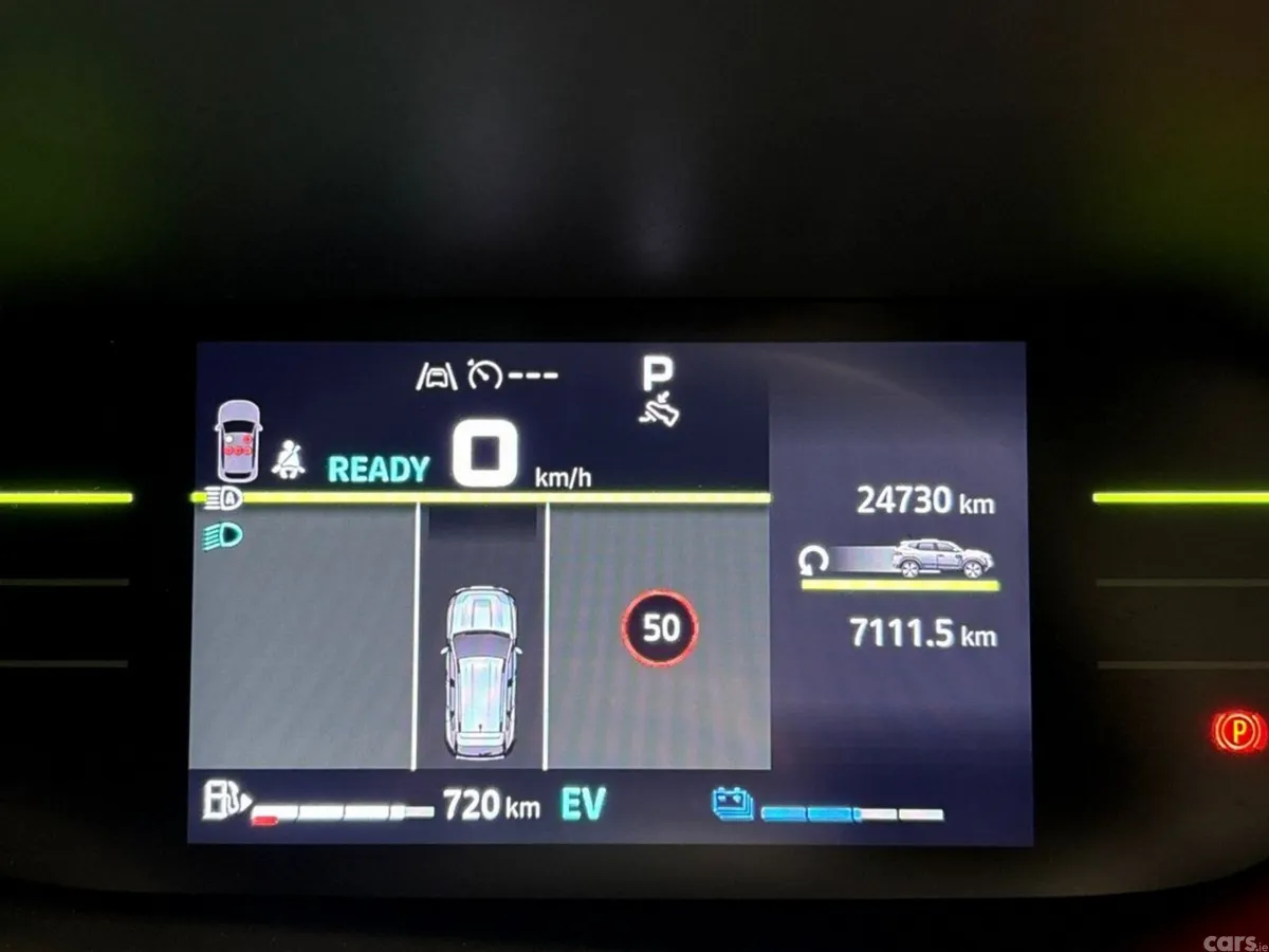 Dacia Duster SUV, Petrol Hybrid, 2026, Grey