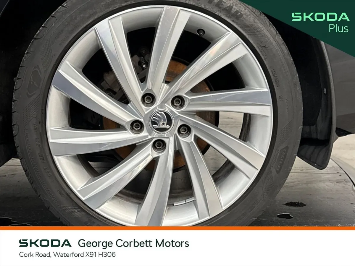 Skoda Octavia Saloon, Petrol, 2023, Black
