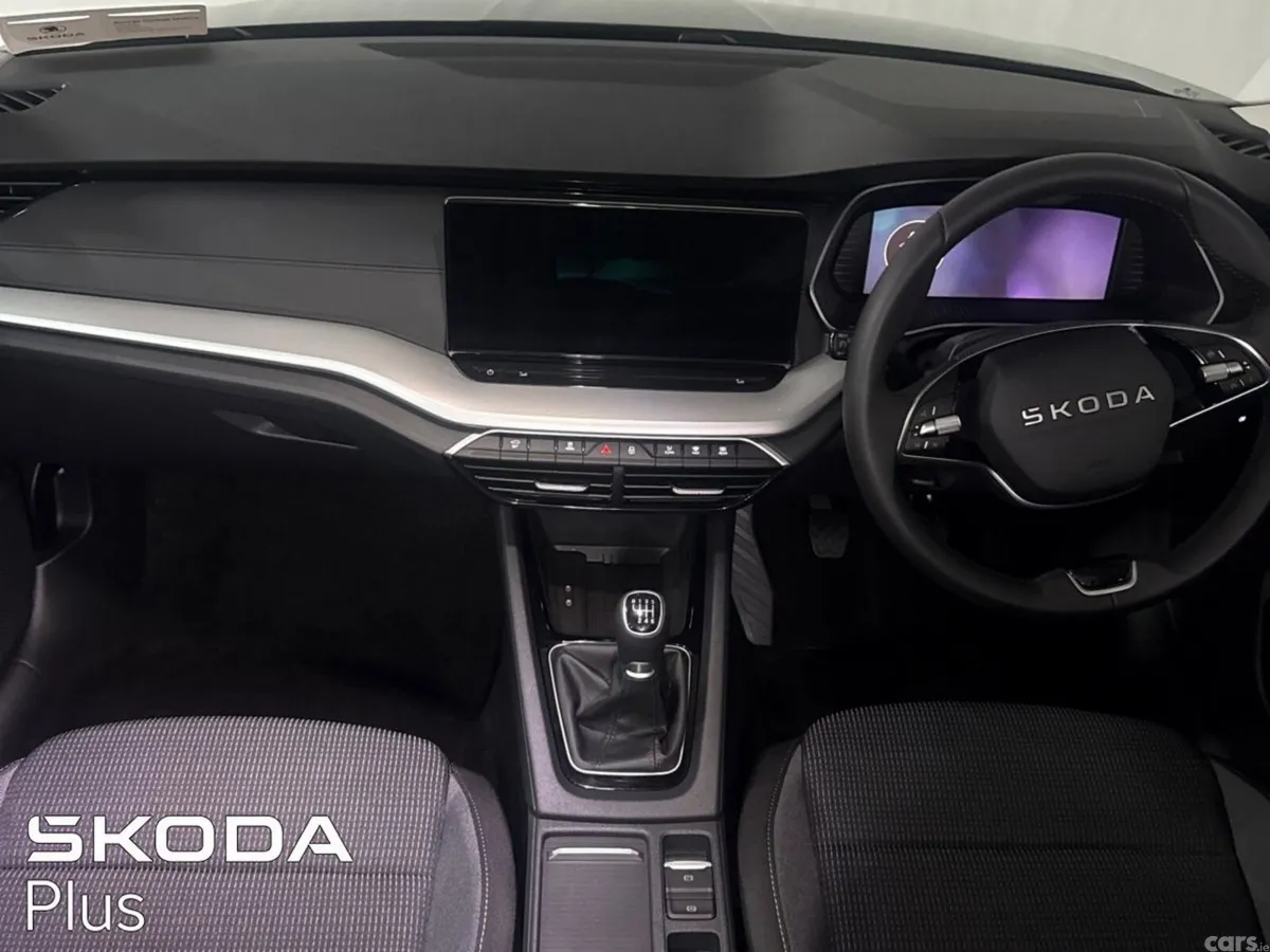 Skoda Octavia Saloon, Diesel, 2026, Black