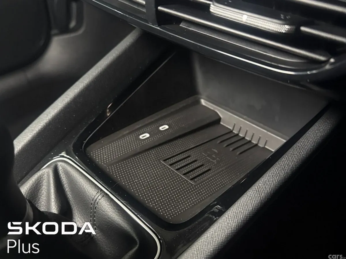 Skoda Octavia Saloon, Diesel, 2026, Black
