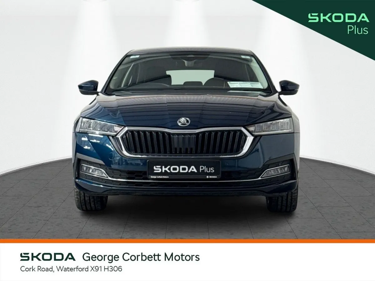 Skoda Octavia Saloon, Diesel, 2022, Blue