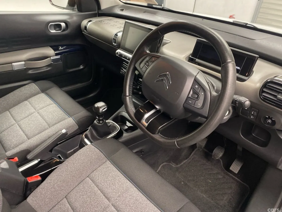 Citroen C4 Cactus Hatchback, Petrol, 2020, White