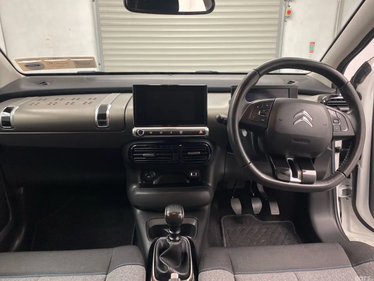 Citroen C4 Cactus Hatchback, Petrol, 2020, White