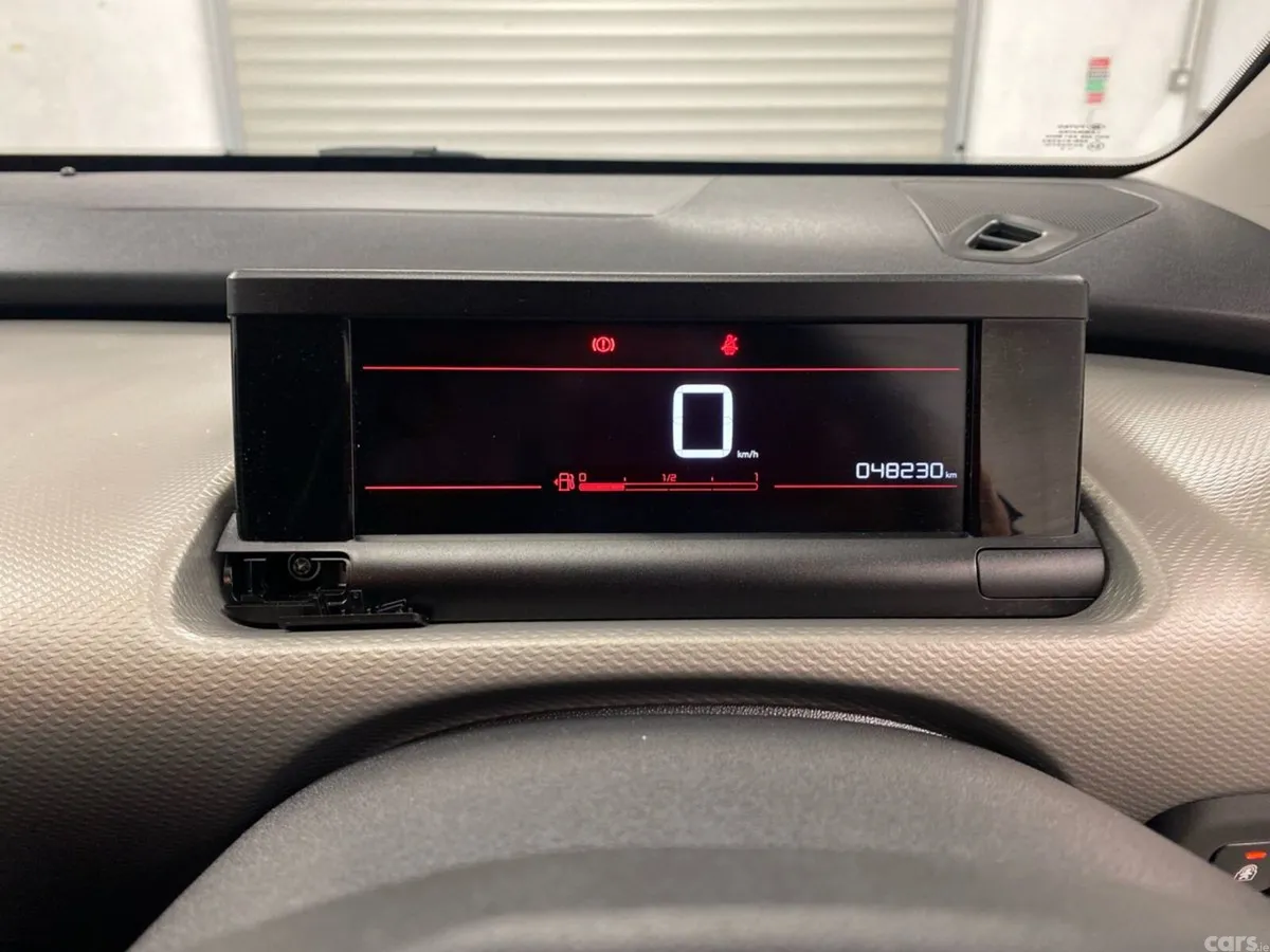 Citroen C4 Cactus Hatchback, Petrol, 2020, White