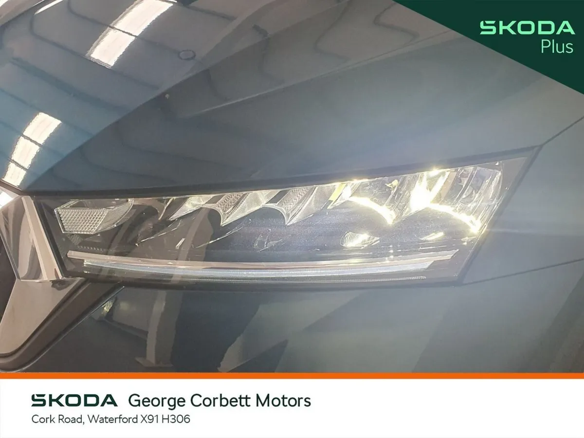 Skoda Octavia Estate, Petrol, 2023, Blue