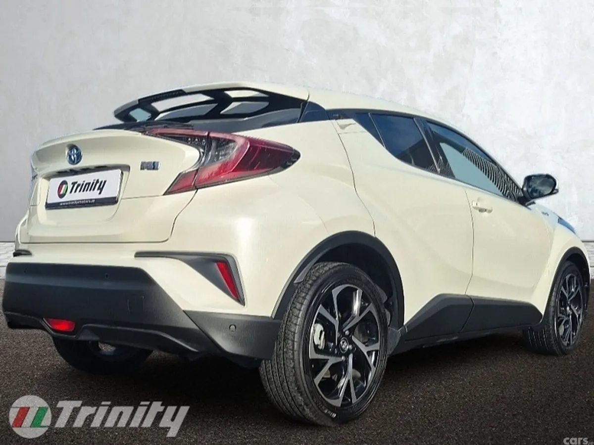 Toyota C-HR SUV, Petrol Hybrid, 2018, White