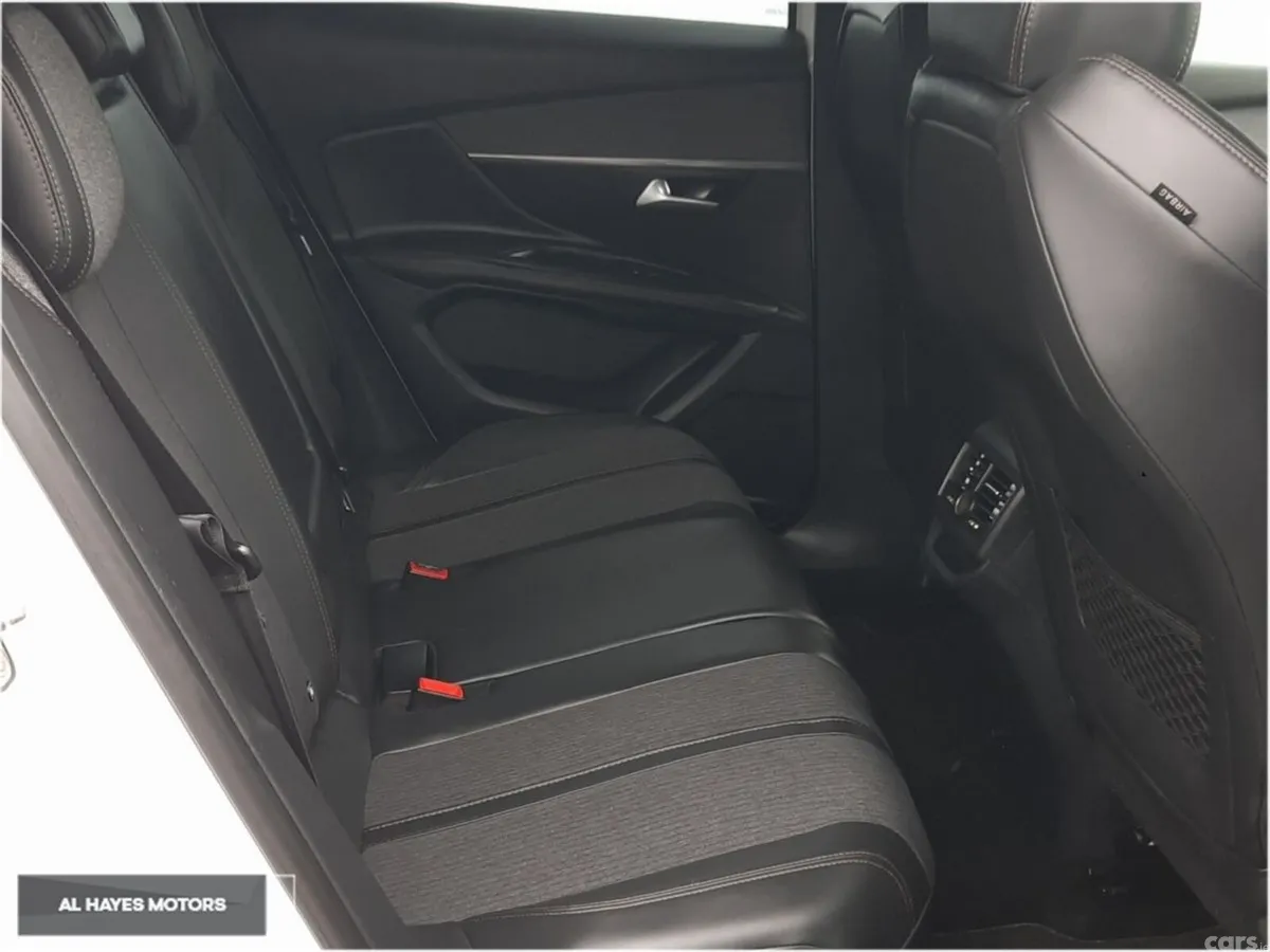 Peugeot 3008 SUV, Petrol, 2017, White