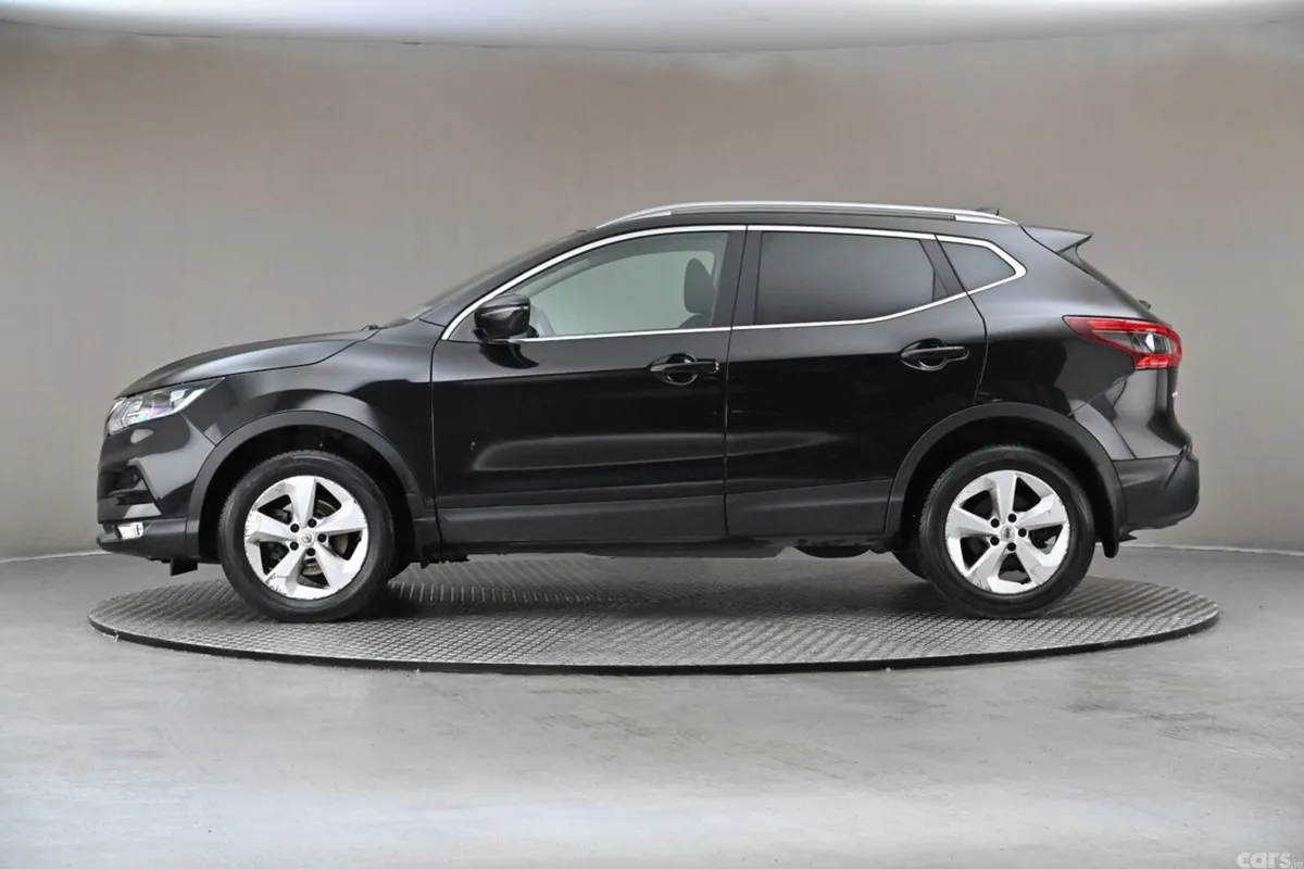 Nissan Qashqai SUV, Petrol, 2019, Black
