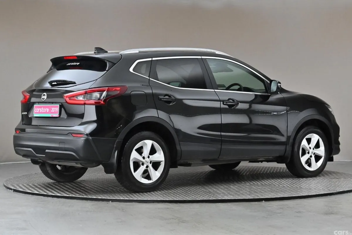 Nissan Qashqai SUV, Petrol, 2019, Black
