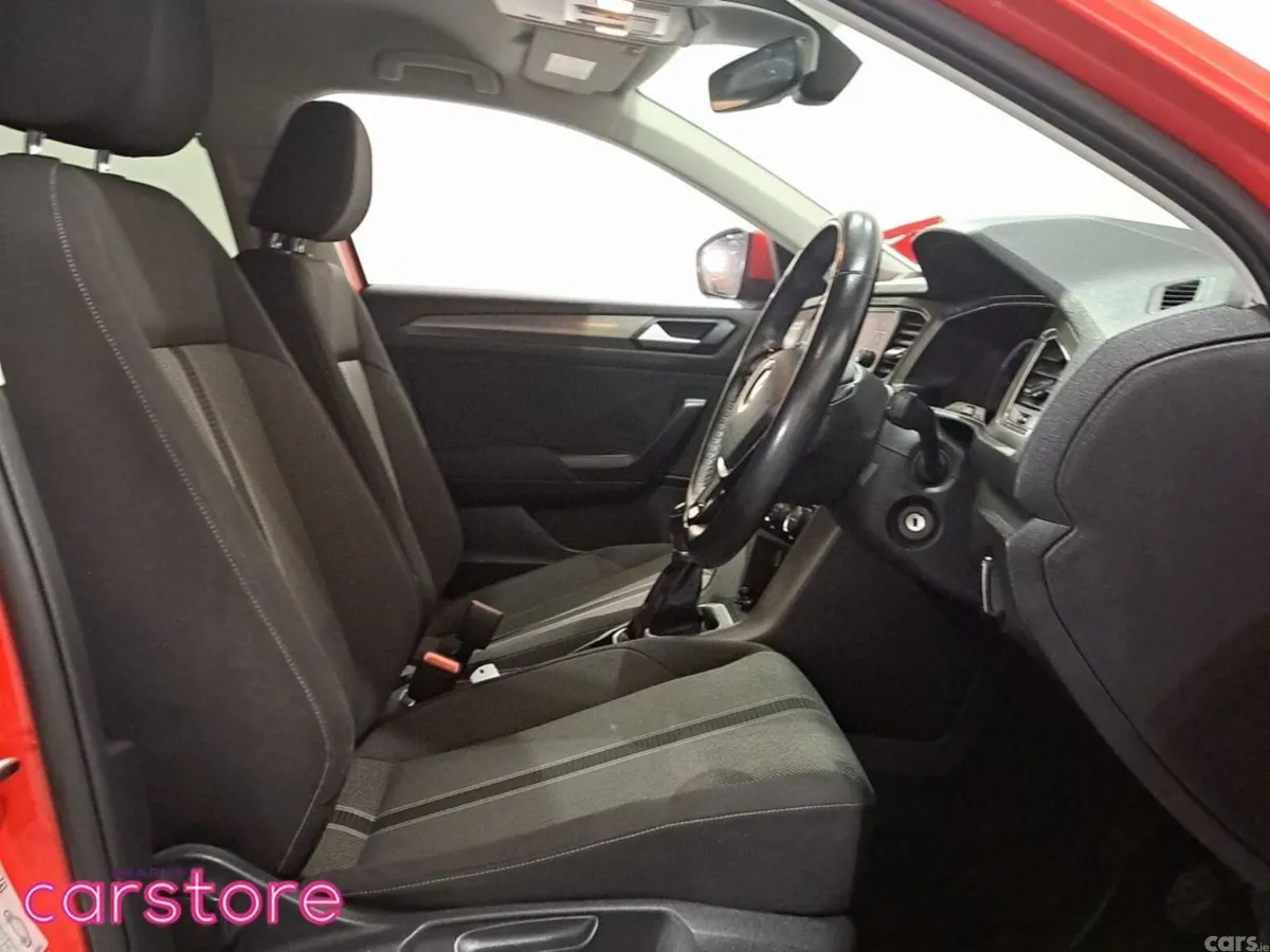 Volkswagen T-Roc SUV, Petrol, 2021, Red