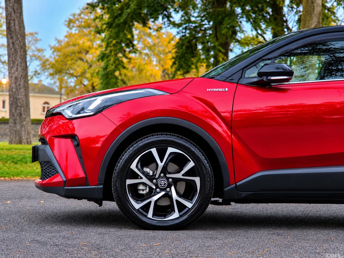 Toyota C-HR SUV, Petrol Hybrid, 2019, Red