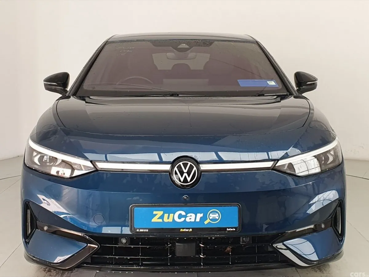 Volkswagen ID.7 Hatchback, Electric, 2024, Blue
