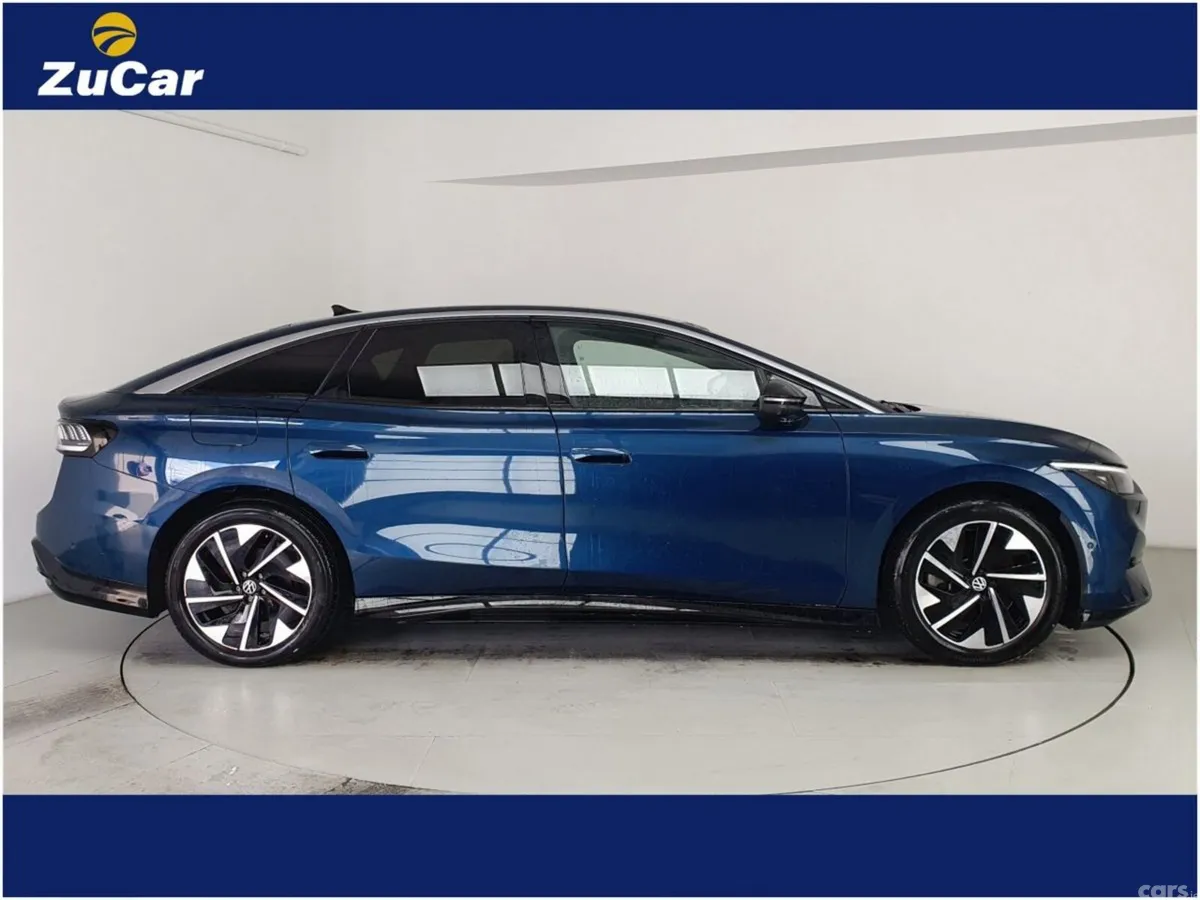 Volkswagen ID.7 Hatchback, Electric, 2024, Blue