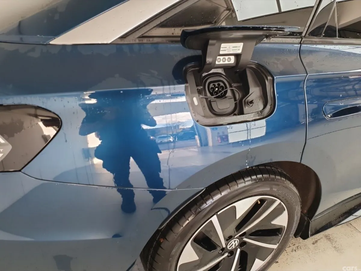 Volkswagen ID.7 Hatchback, Electric, 2024, Blue