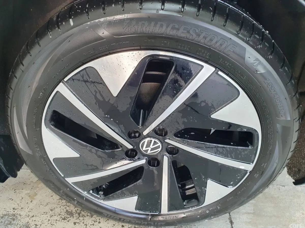 Volkswagen ID.7 Hatchback, Electric, 2024, Blue