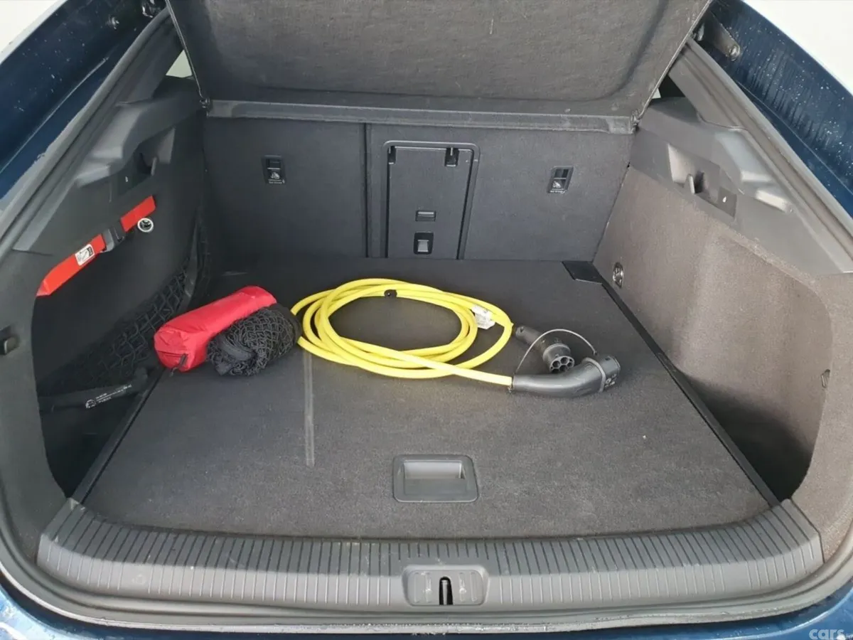 Volkswagen ID.7 Hatchback, Electric, 2024, Blue