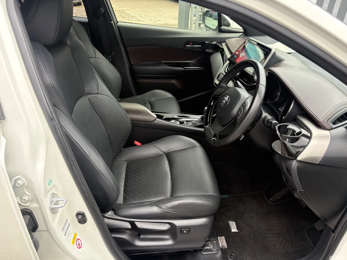 Toyota C-HR Hatchback, Petrol Hybrid, 2017, White