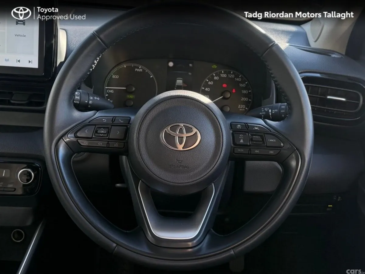 Toyota Yaris Hatchback, Petrol Hybrid, 2026, Blue