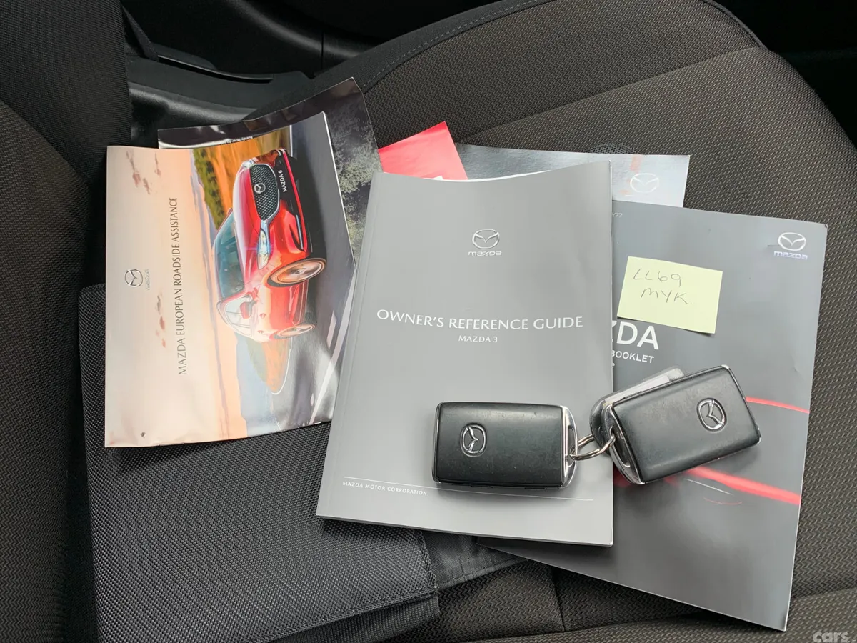 Mazda Mazda3 Hatchback, Petrol Hybrid, 2019, White