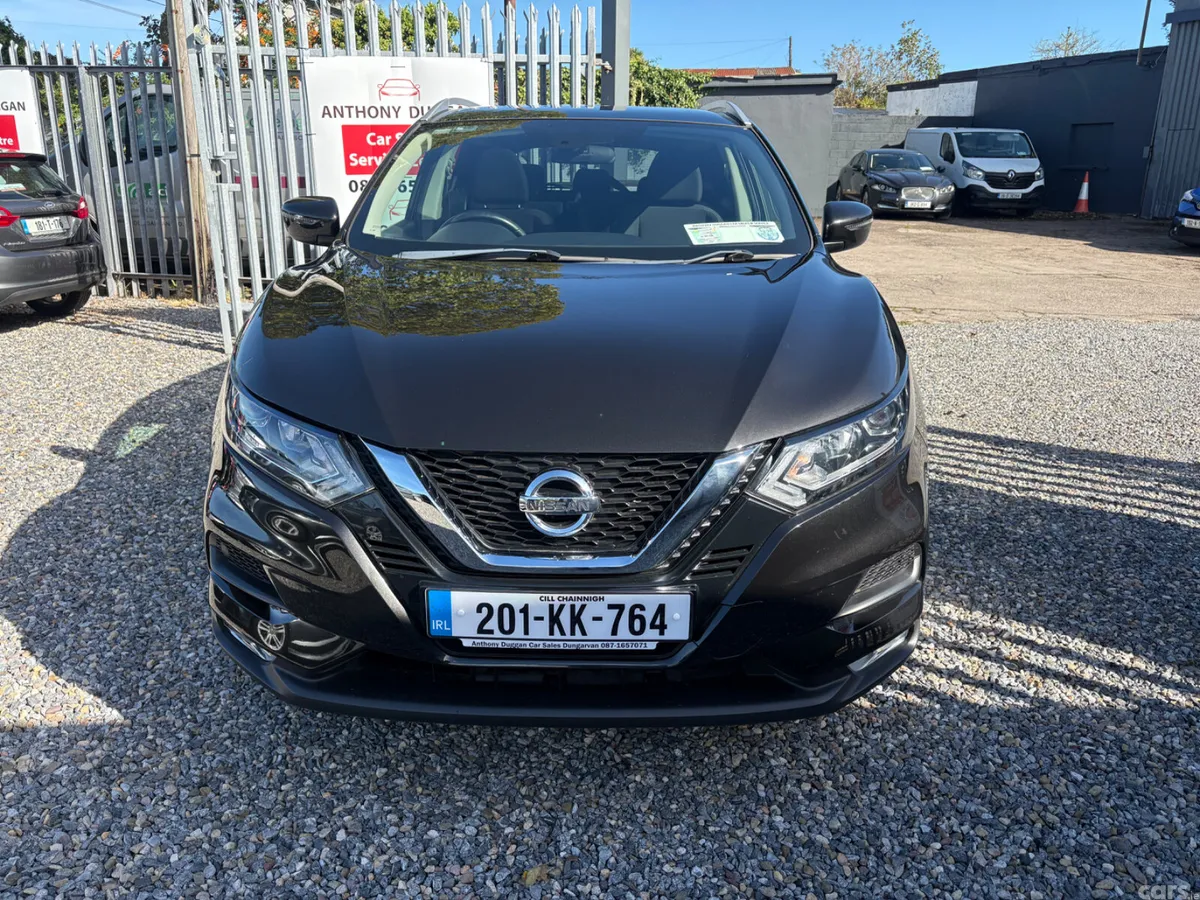 Nissan Qashqai MPV, Petrol, 2020, Black