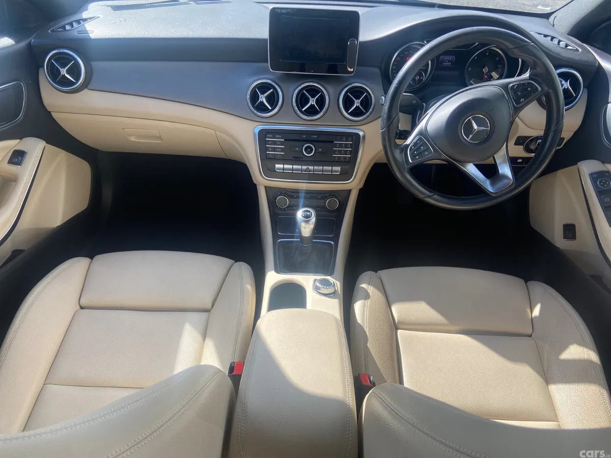 Mercedes-Benz CLA Saloon, Diesel, 2018, Grey