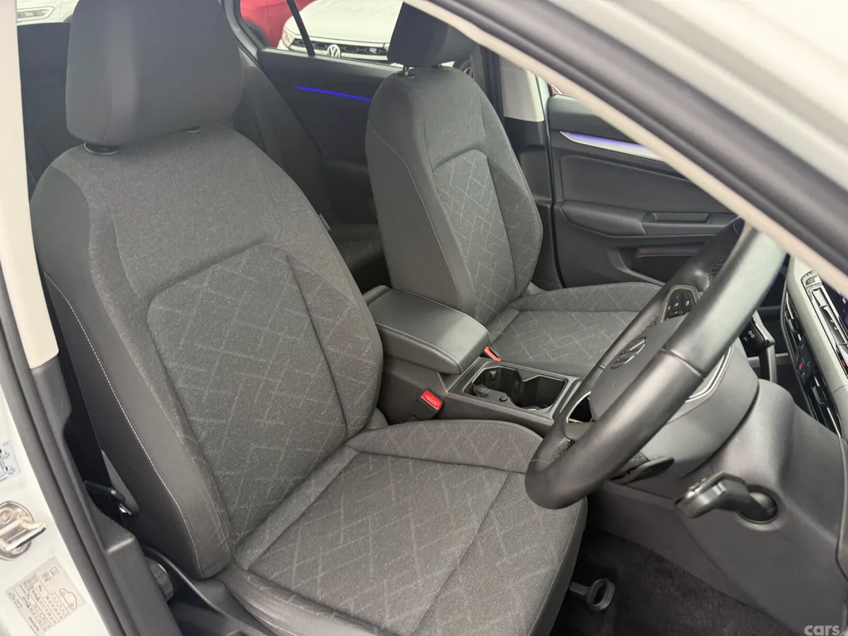 Volkswagen Golf Hatchback, Diesel, 2023, White