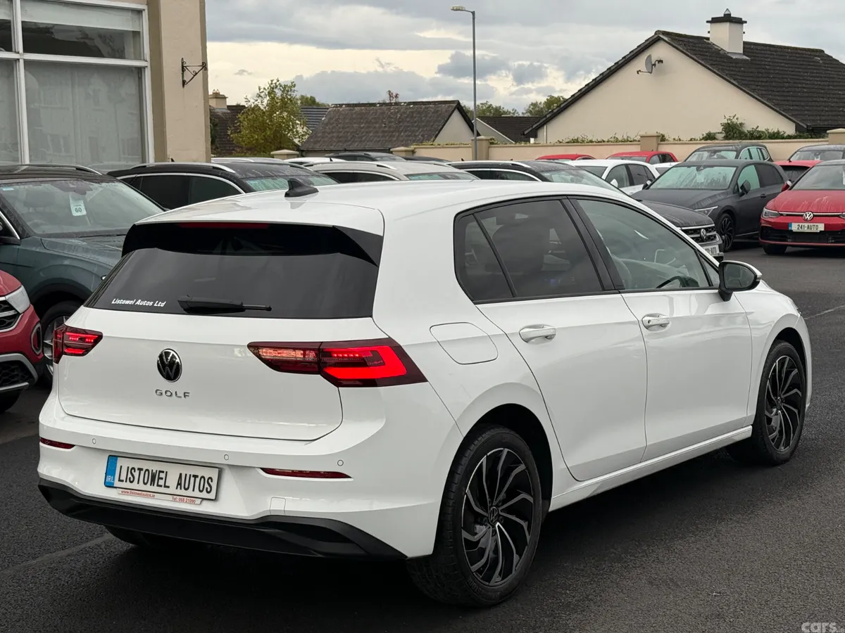 Volkswagen Golf Hatchback, Diesel, 2023, White