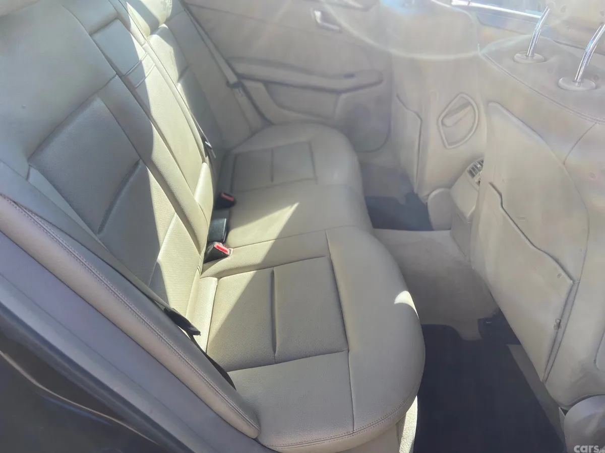 Mercedes-Benz E-Class Saloon, Diesel, 2011, Brown