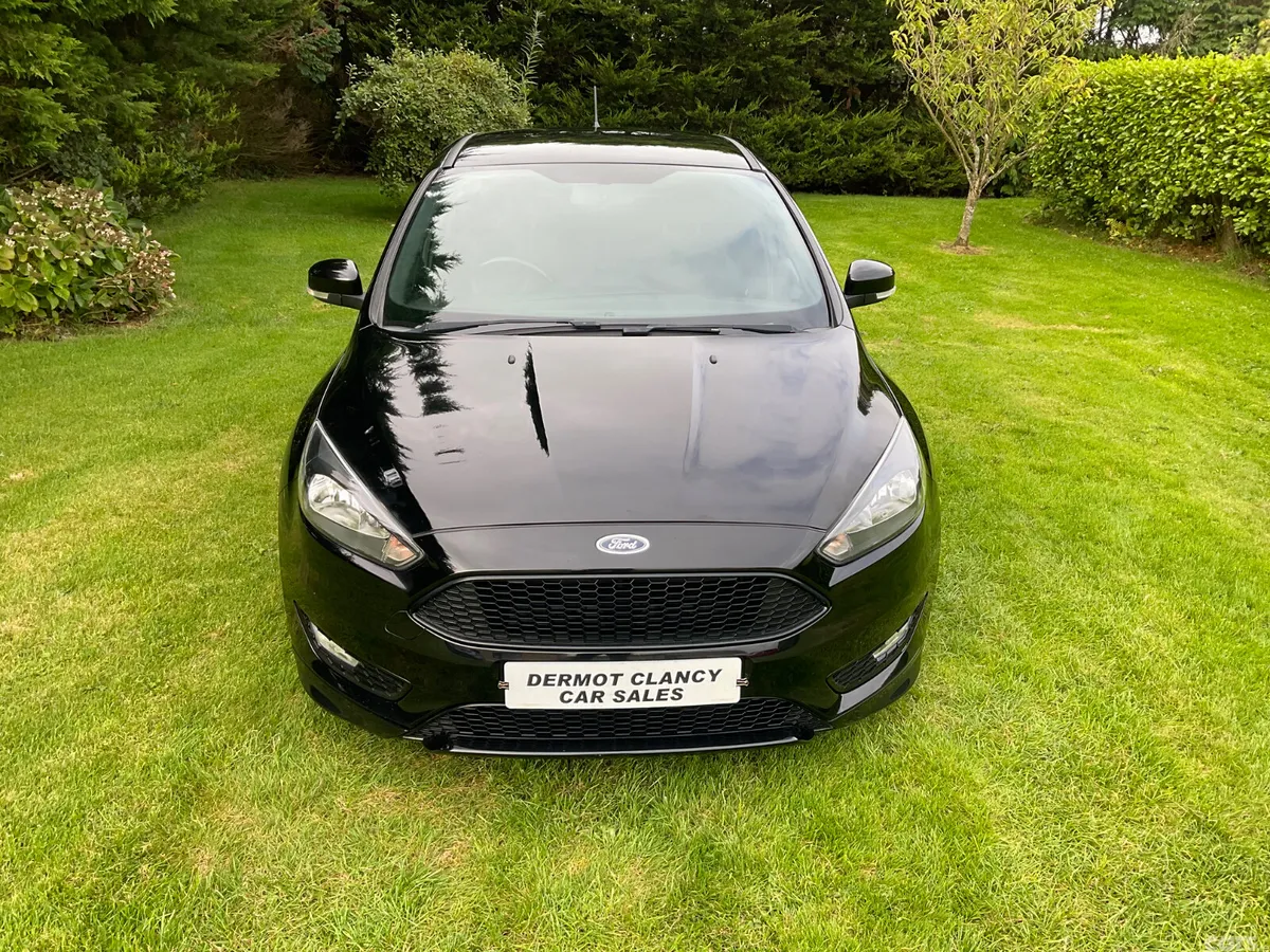 Ford Focus Hatchback, Diesel, 2017, Black