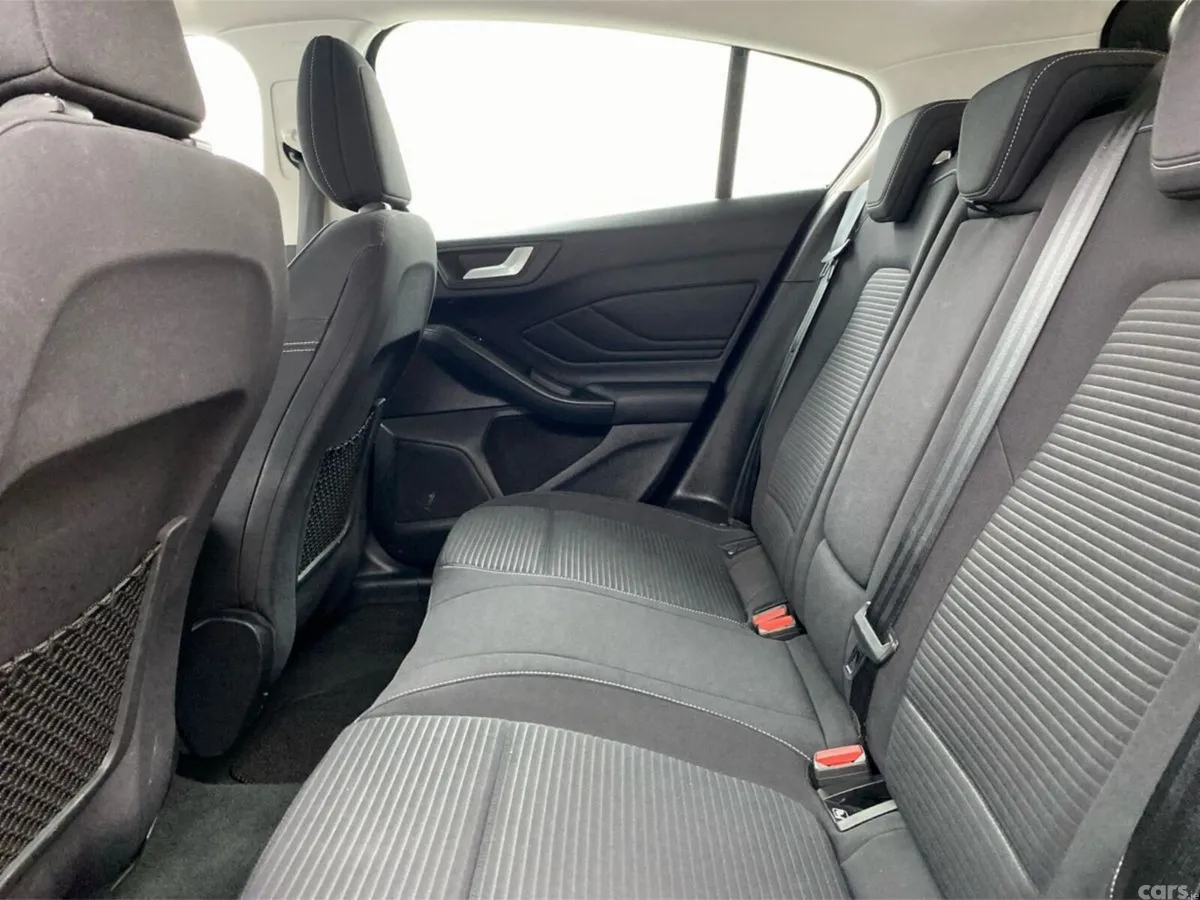 Ford Focus Hatchback, Petrol, 2019, Grey