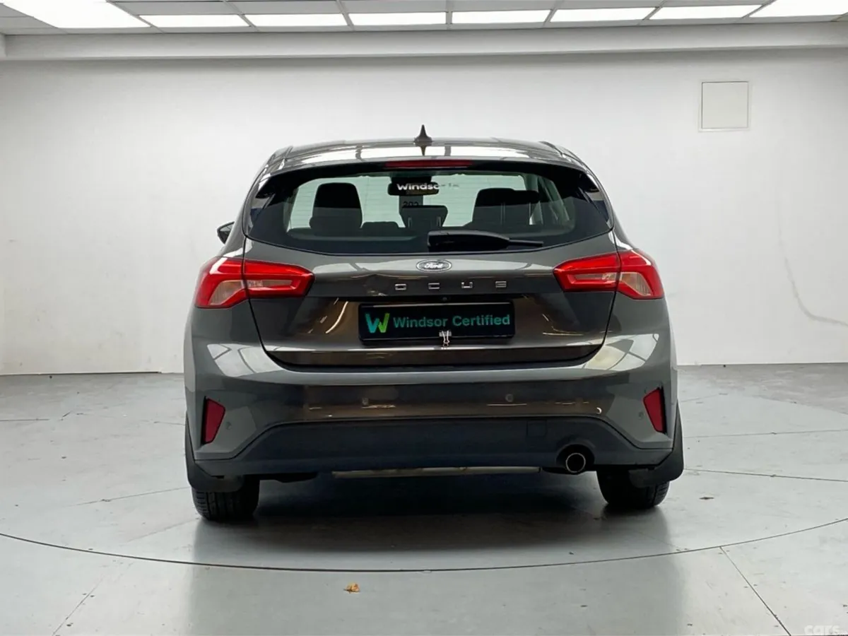 Ford Focus Hatchback, Petrol, 2019, Grey