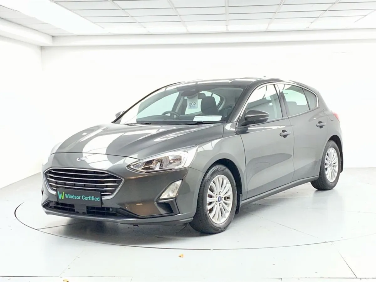 Ford Focus Hatchback, Petrol, 2019, Grey