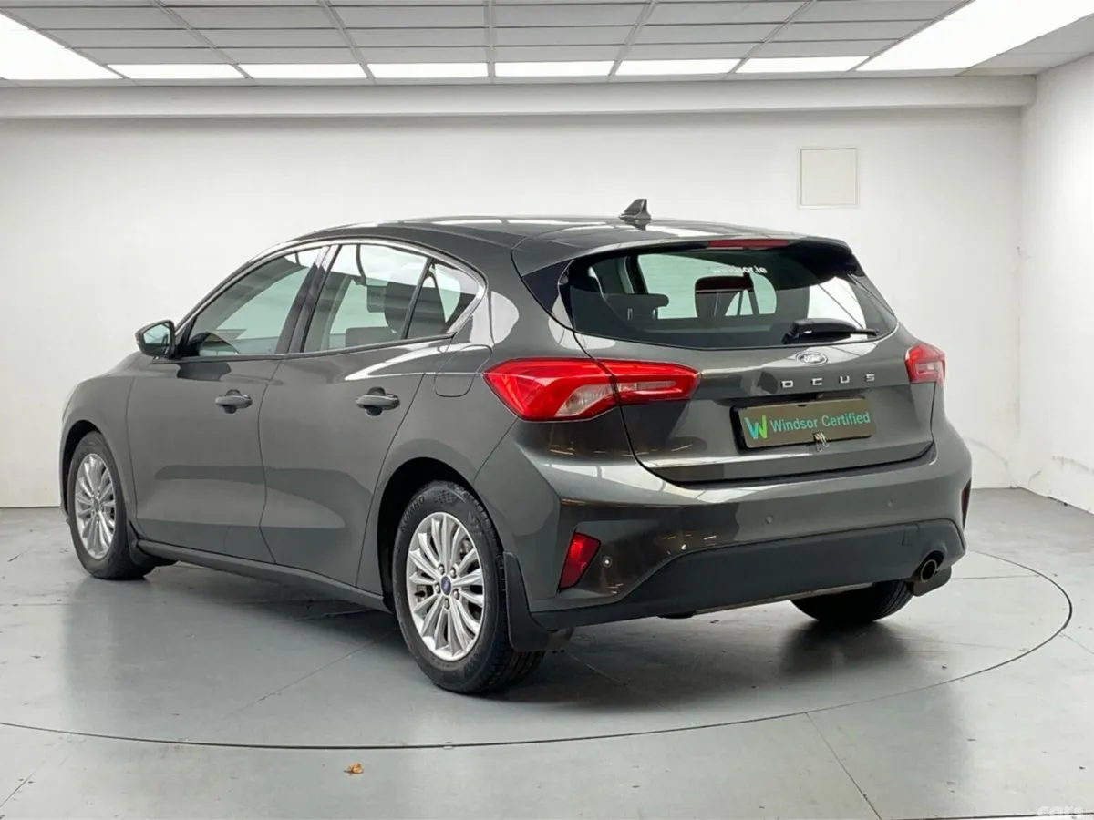 Ford Focus Hatchback, Petrol, 2019, Grey