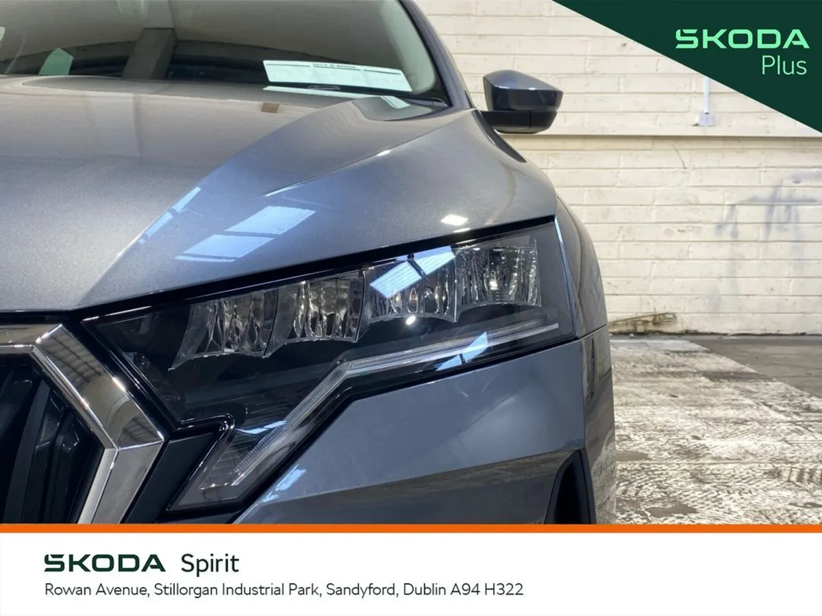 Skoda Octavia Saloon, Diesel, 2026, Grey