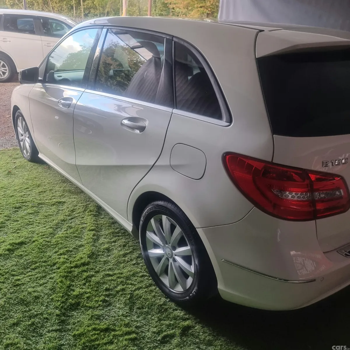 Mercedes-Benz B-Class Hatchback, Petrol, 2014, White