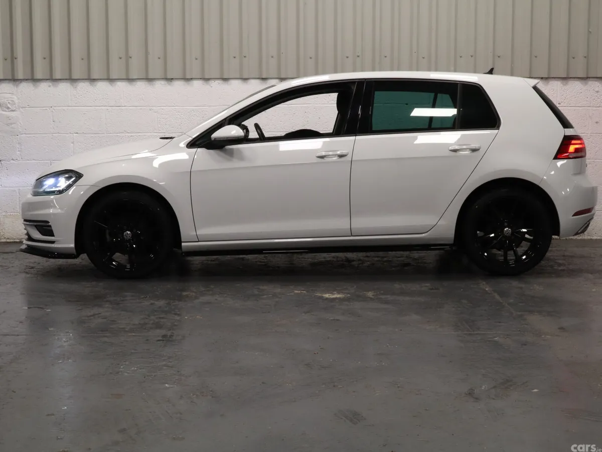 Volkswagen Golf Hatchback, Petrol, 2018, White