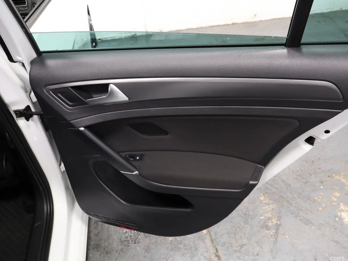 Volkswagen Golf Hatchback, Petrol, 2018, White