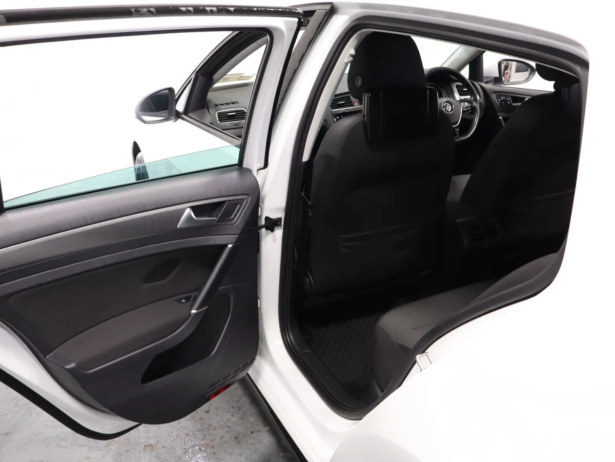 Volkswagen Golf Hatchback, Petrol, 2018, White