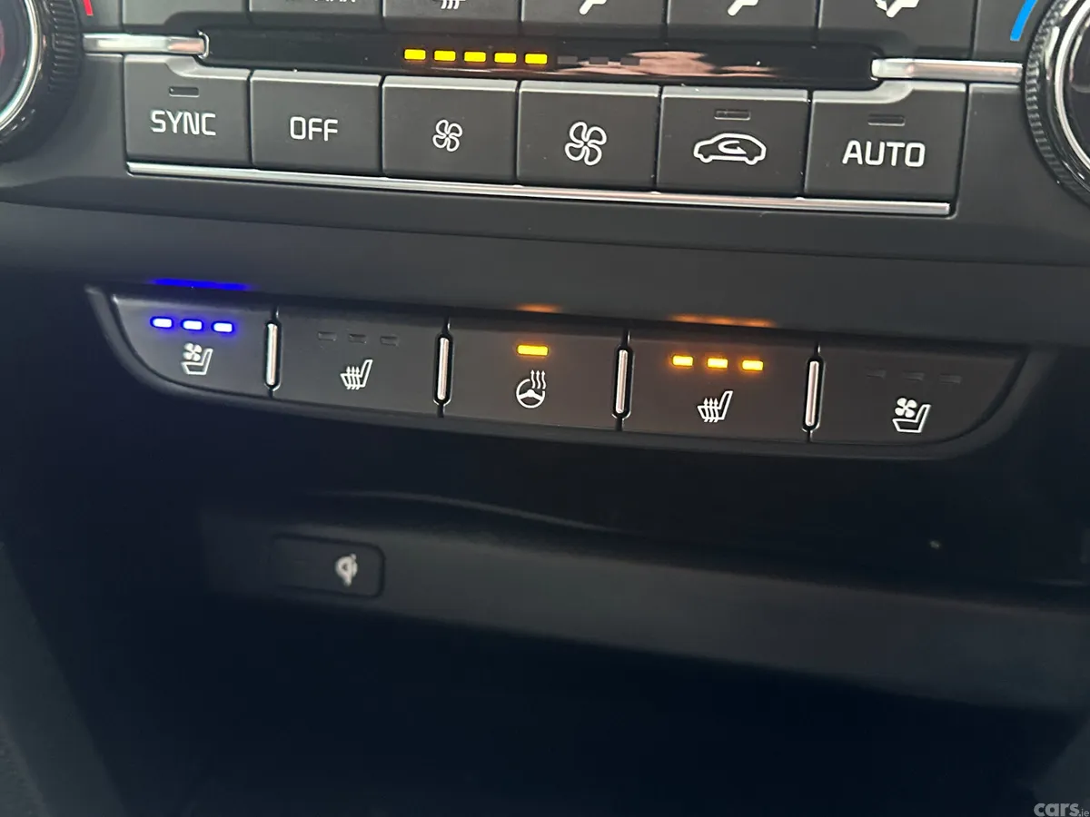 Kia Ceed Hatchback, Petrol, 2018, Blue
