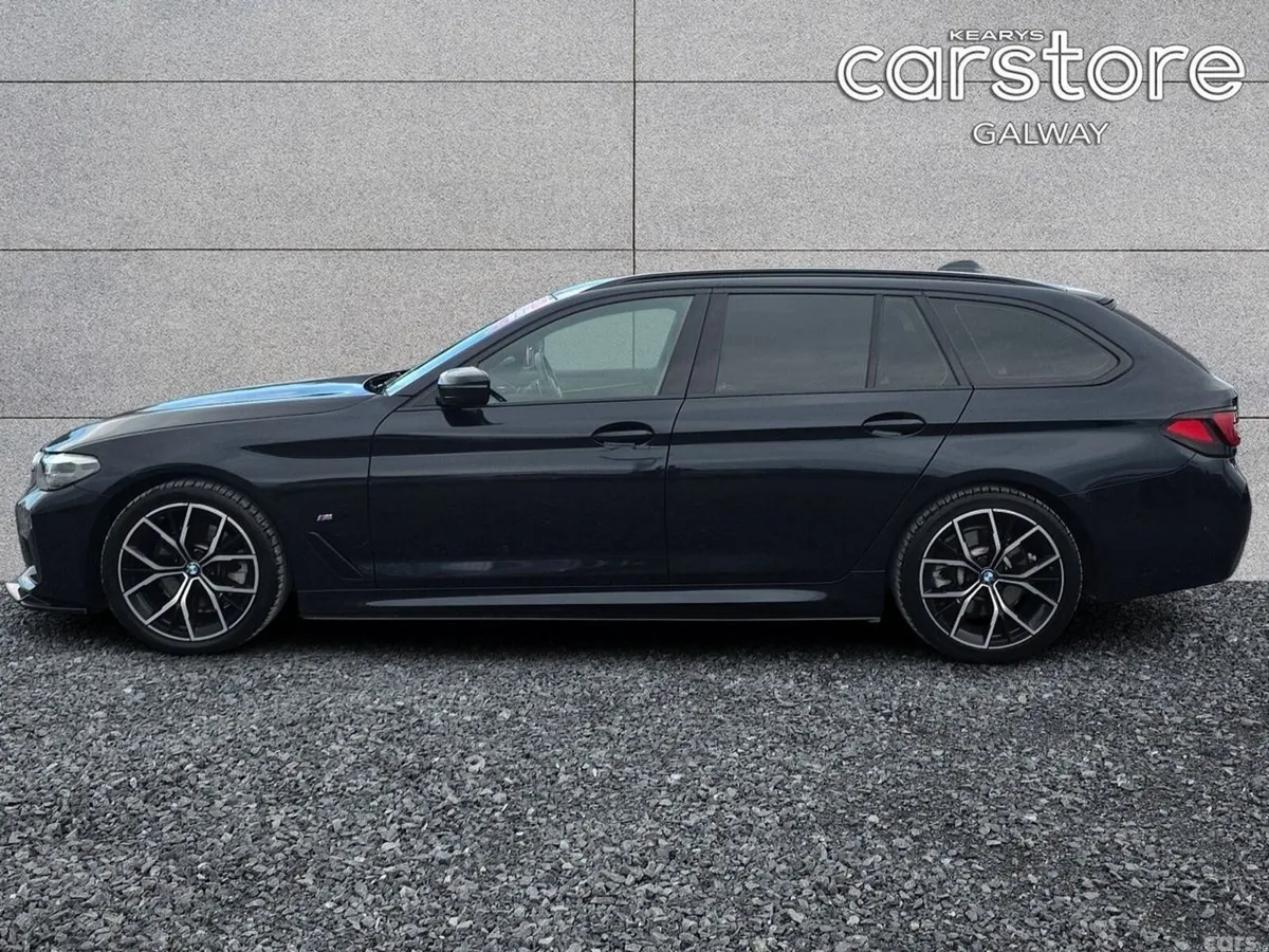 BMW 5-Series Estate, Diesel, 2023, Black