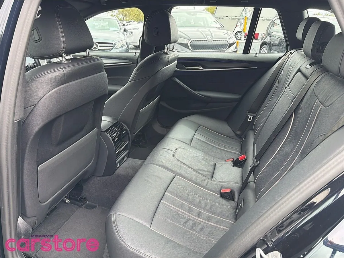 BMW 5-Series Estate, Diesel, 2023, Black