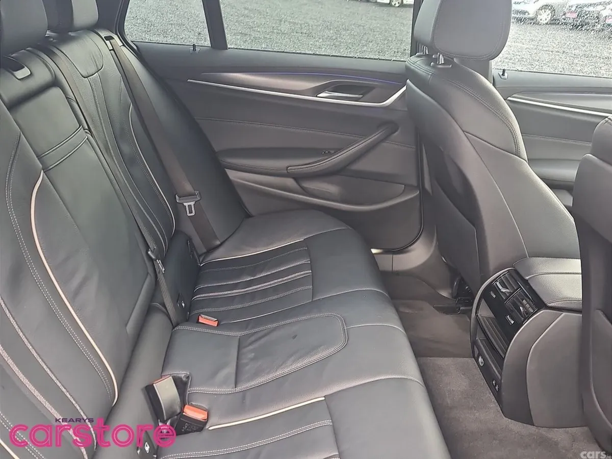 BMW 5-Series Estate, Diesel, 2023, Black