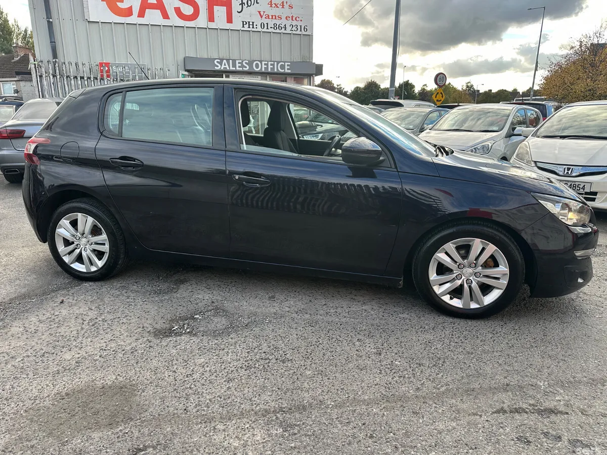 Peugeot 308 Hatchback, Diesel, 2016, Blue