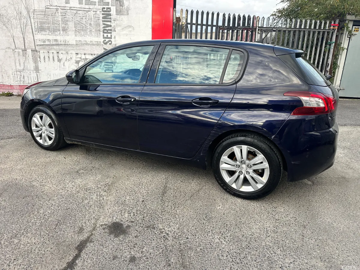 Peugeot 308 Hatchback, Diesel, 2016, Blue