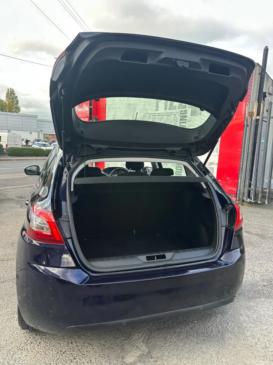 Peugeot 308 Hatchback, Diesel, 2016, Blue