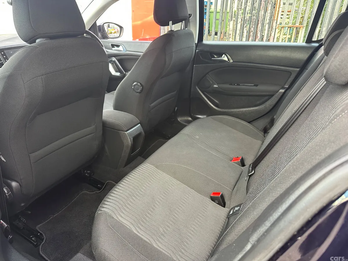 Peugeot 308 Hatchback, Diesel, 2016, Blue