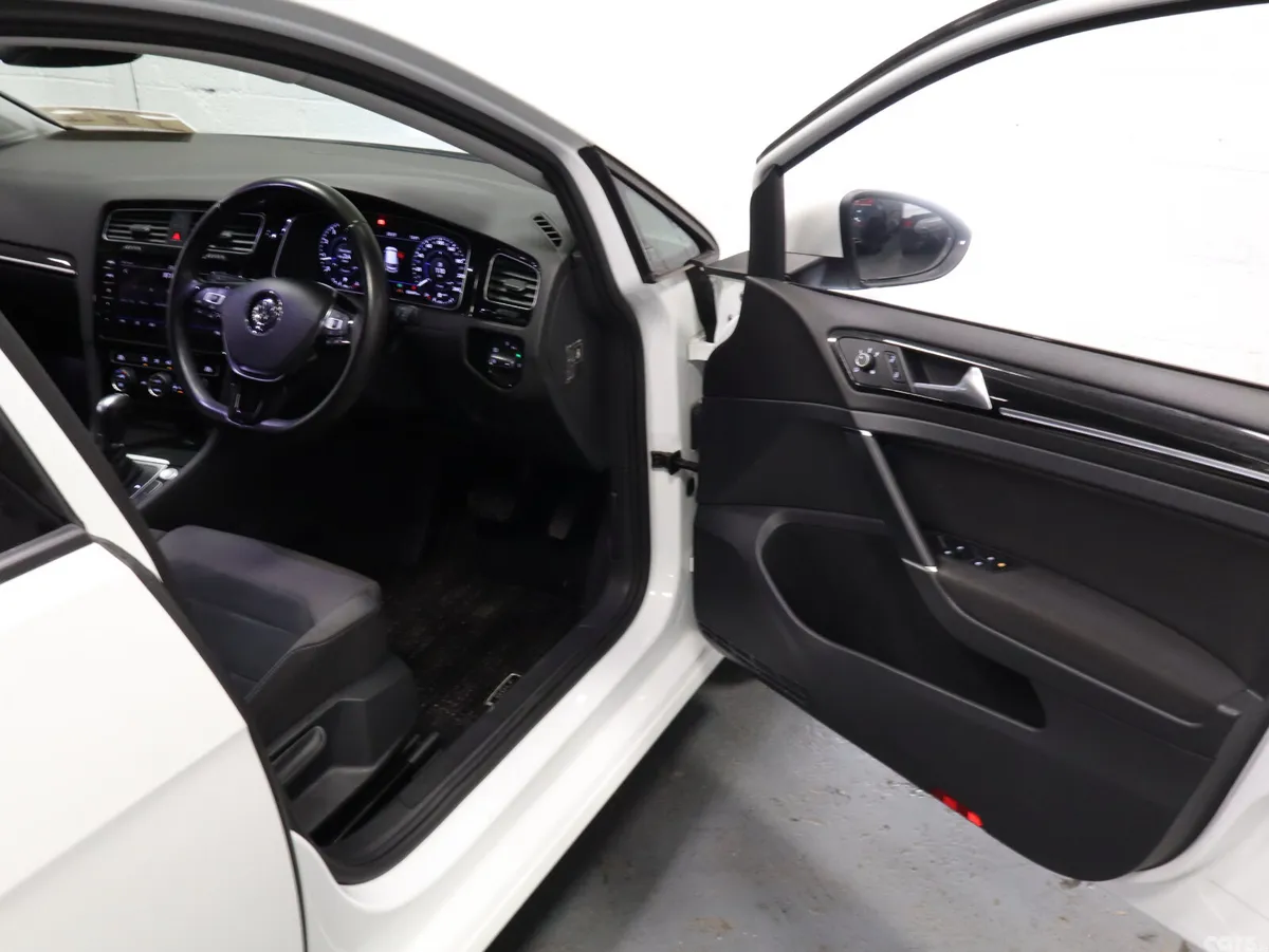 Volkswagen Golf Hatchback, Petrol, 2018, White