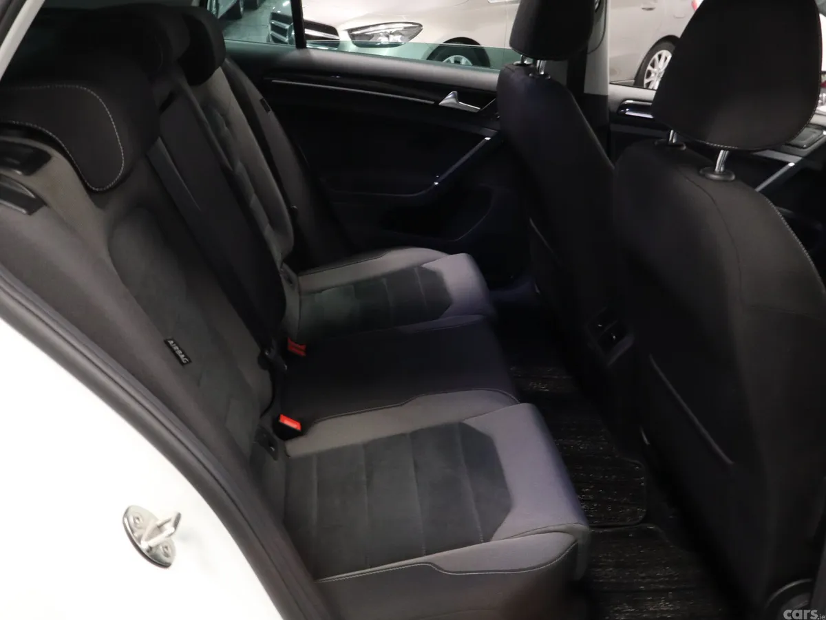 Volkswagen Golf Hatchback, Petrol, 2018, White