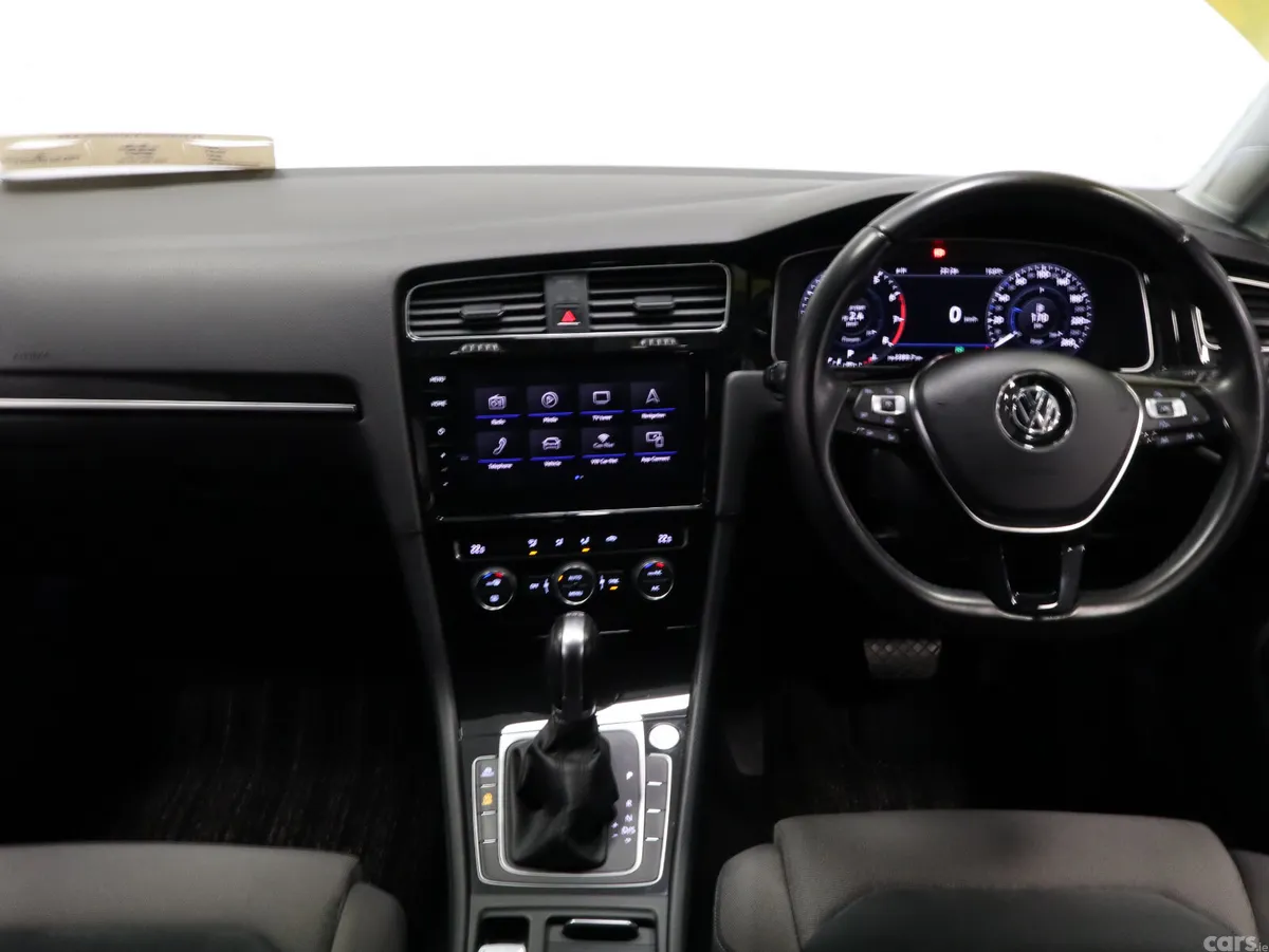 Volkswagen Golf Hatchback, Petrol, 2018, White